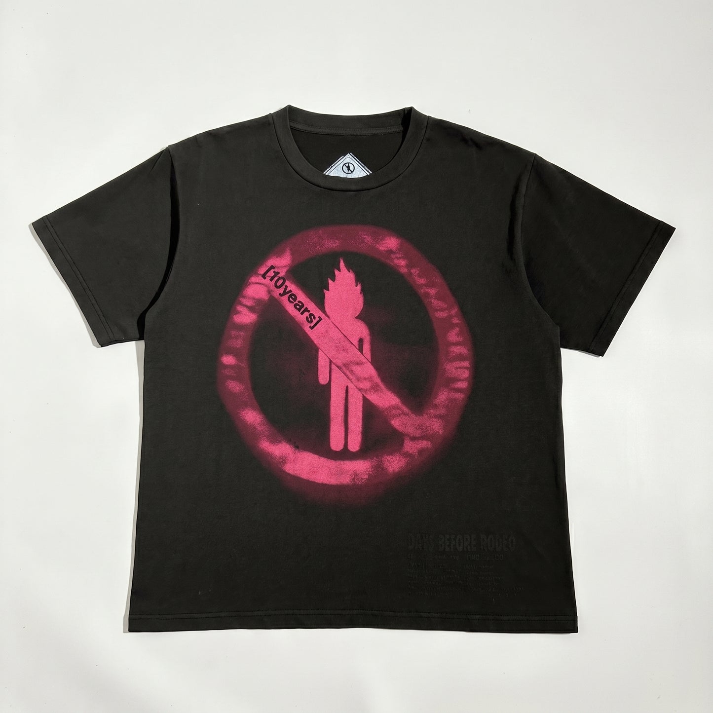 NO ENTRY Tee